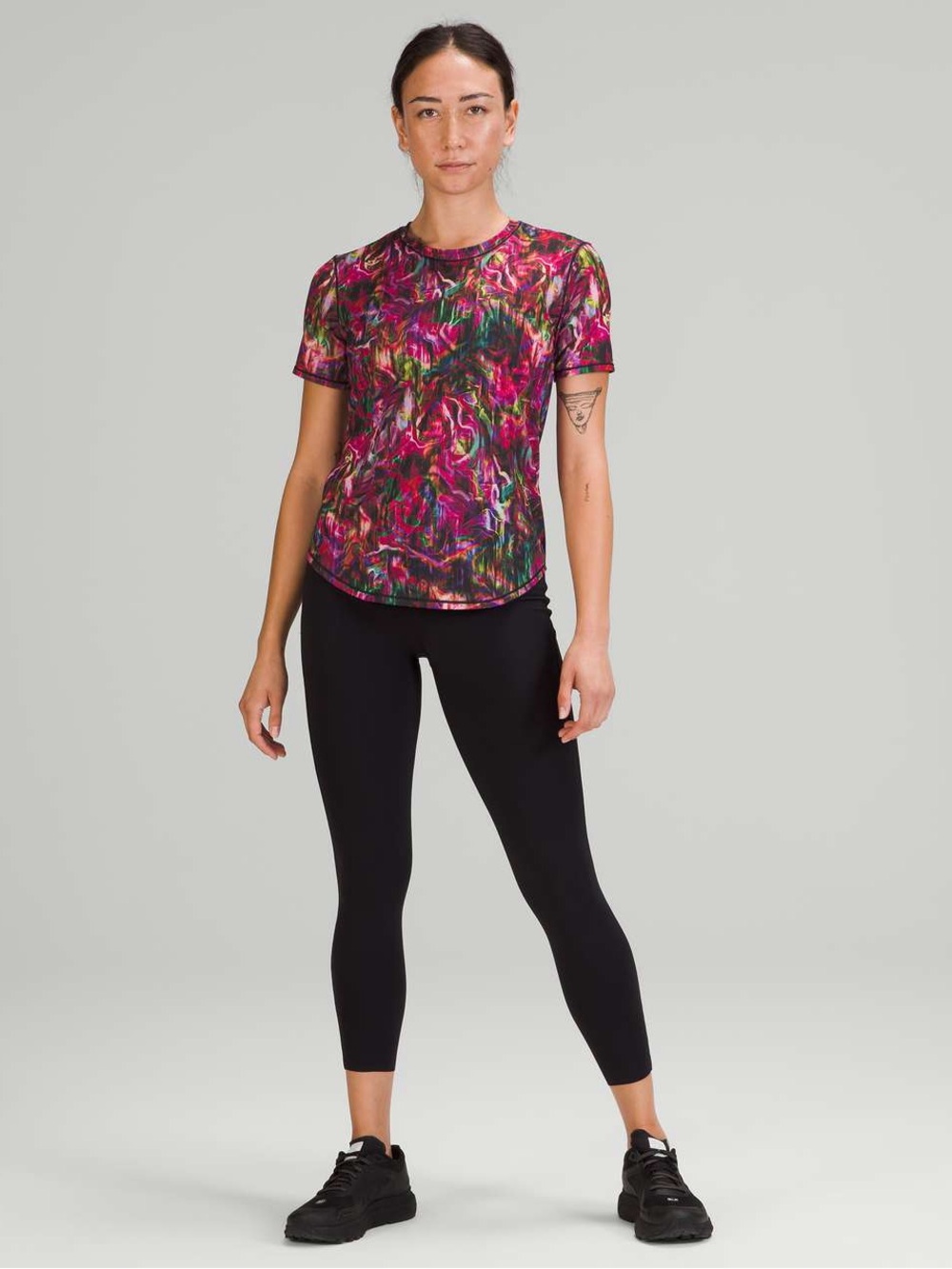 Lululemon /// Women’s High Neck Running and Training T-Shirt - Hyper Flow Multi - Picture 3 of 11